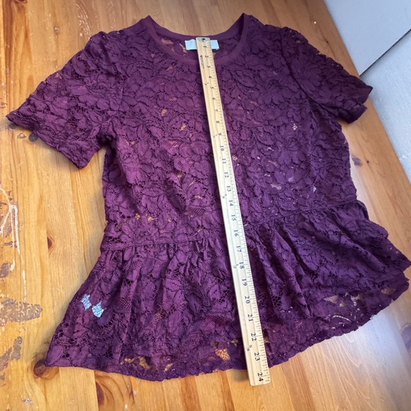 Loft Elegant Lace Burgundy Top size medium - Picture 5 of 9